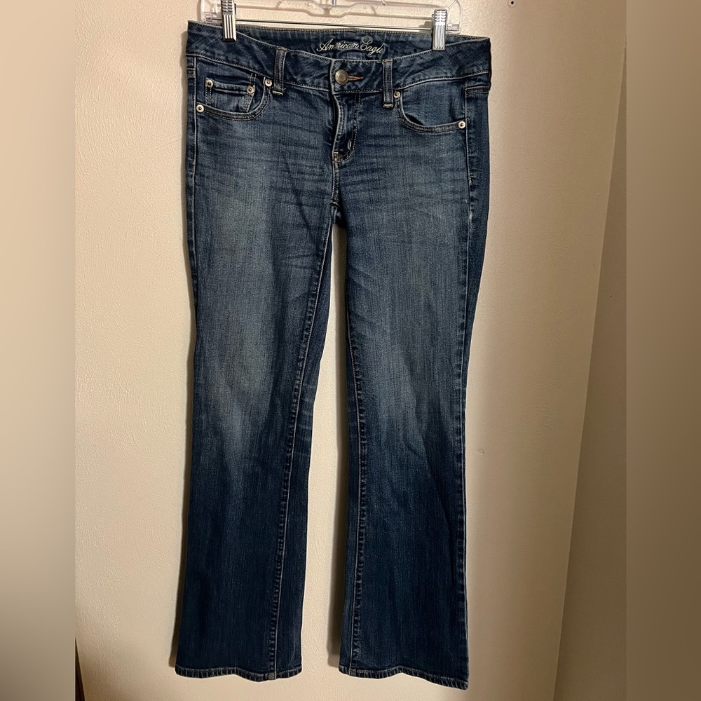 AMERICAN EAGLE Classic Favorite Boyfriend Low Rise Denim Jeans Medium Wash Sz 8L